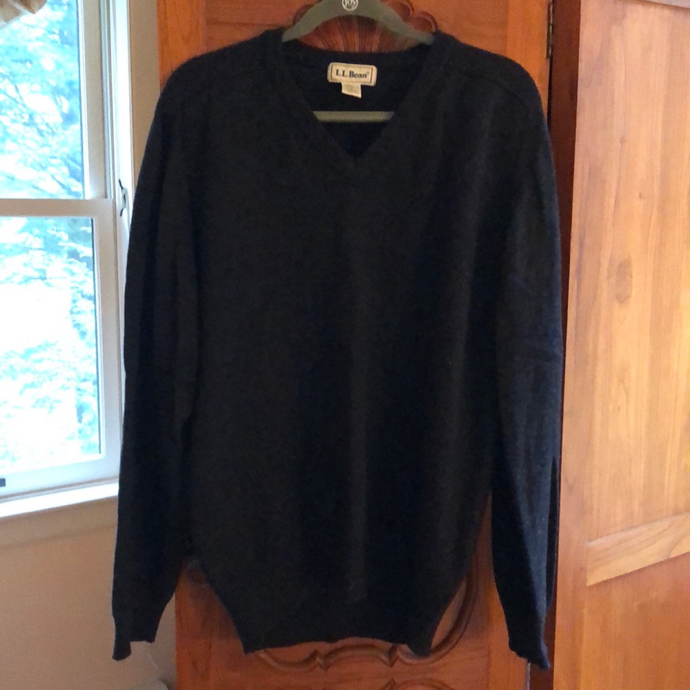 Men’s LL Bean lambs wool sweater